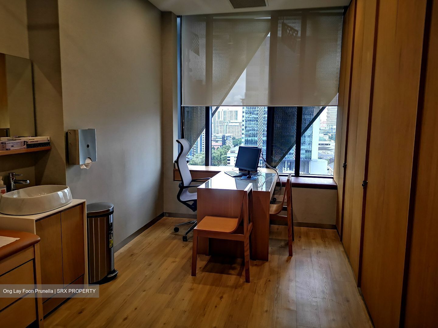 Connexion (D8), Retail #478681541